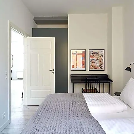 Amazing 2br Flat In The Heart Of 4*